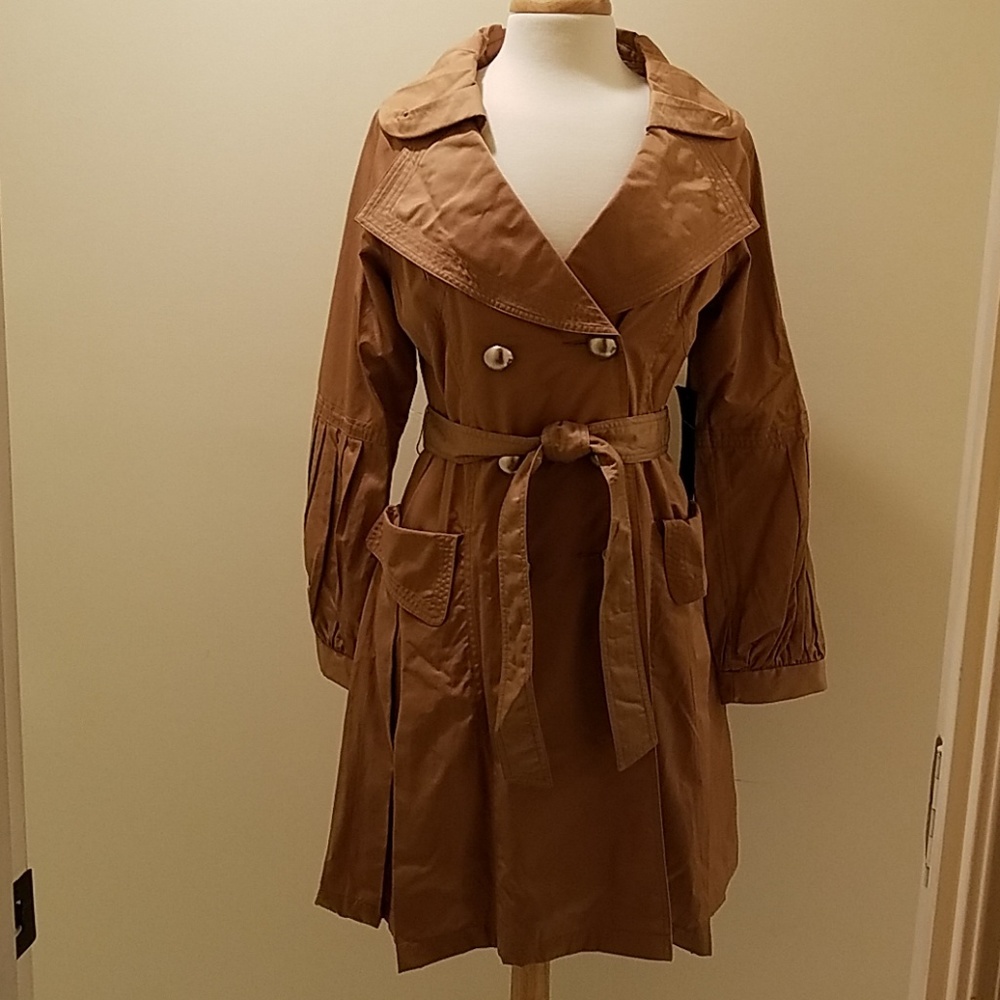 Vertigo Paris trench coat sz M NWT